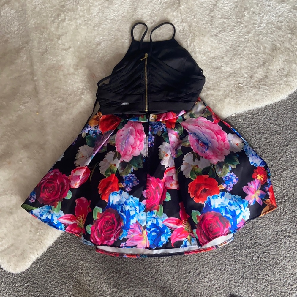 B’Darlin Women’s Spaghetti Strap Dress Size 9/10